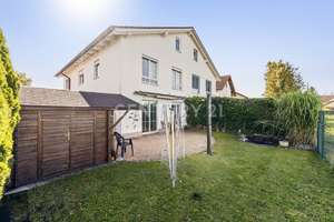 Charmante Doppelhaushälfte mit 5 Zimmern, Kamin, Garage & Feldblick in familienfreundlicher Lage – Die vollständige Adresse der Immobilie erhältst du vom Anbieter., 85464 Finsing – Vorschaubild 4