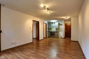 Helle 2-Zimmer-Wohnung mit Balkon in Stuttgart-Sommerrain – barrierefrei & top angebunden – Rosmarinweg 99, 70374 Sommerrain, Stuttgart – Vorschaubild 2