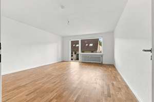 Freie Eigentumswohnung mit Balkon und Stellplatz! – 50999 Sürth, Köln – Vorschaubild 7