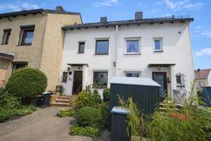 Mittelreihenhaus mit Modernisierungsbedarf in ruhiger Wohnlage von Oldenfelde!