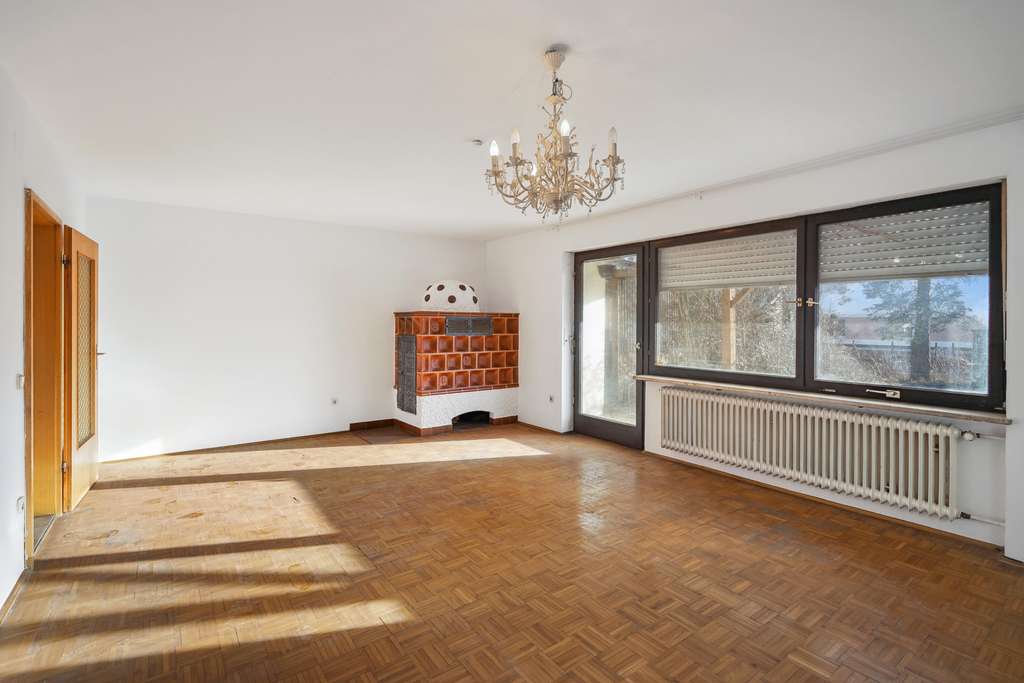 Immobilie in Inning am Holz - Charmantes Einfamilienhaus mit großem Grundstück in begehrter Wohnlage  - Bild 2