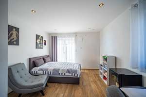Moderne Familienvilla in idyllischer Seenähe. – Die vollständige Adresse der Immobilie erhältst du vom Anbieter., 83358 Seeon-Seebruck – Vorschaubild 17