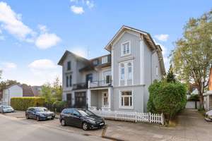 Im Zentrum von Alt-Rahlstedt! Charmante Stadtvilla mit Vollkeller – Die vollständige Adresse der Immobilie erhältst du vom Anbieter., 22143 Rahlstedt, Hamburg – Vorschaubild 2