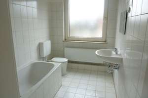 3,5 Raum Wohnung in der Essener Innenstadt, gegenüber dem Rathaus. Garage verfügbar. – Immestraße 21, 45127 Ostviertel, Essen – Vorschaubild 2