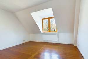 ZENTRALES WOHNEN IN WIESBADEN! 4-ZIMMER-DACHGESCHOSSWOHNUNG MIT SONNIGER TERRASSE – Die vollständige Adresse der Immobilie erhältst du vom Anbieter., 65185 Mitte, Wiesbaden – Vorschaubild 32