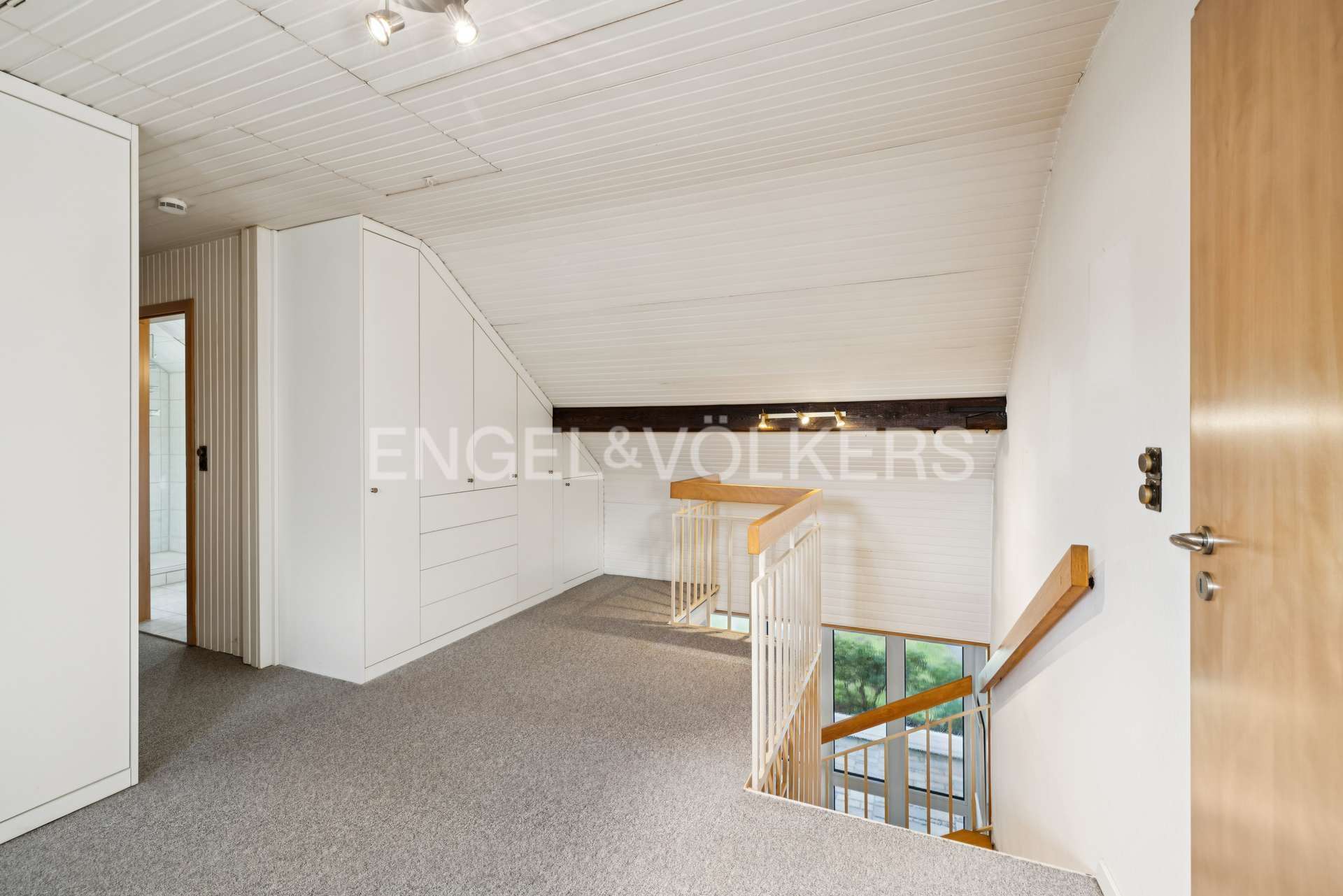 Immobilie in Hoisdorf - Gemütliches Einfamilienhaus mit großem Grundstück in Feldrandlage - Bild 6