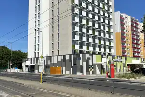 Ideal für Paare oder Singles: Neubauwohnung mit Einbauküche, Balkon, Aufzug & Gemeinschaftsterrasse – Allee der Kosmonauten 25a, 10315 Berlin – Vorschaubild 13