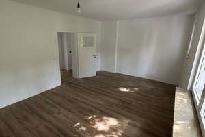 4-Zimmer-Wohnung in Essen-Frohnhausen – Lise-Meitner-Straße 32, 45144 Holsterhausen, Essen – Vorschaubild 2