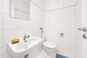 Blick auf die Rheinauen: 3-Zimmer-Wohnung mit Terrasse und TG-Stellplatz in Düsseldorf Kaiserswerth – Die vollständige Adresse der Immobilie erhältst du vom Anbieter., 40489 Kaiserswerth, Düsseldorf – Vorschaubild 16