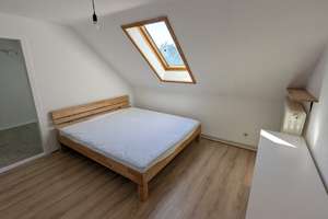 Attraktive und gepflegte 2,5-Zimmer-Dachgeschosswohnung in Wilhelmshaven