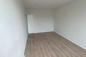 Lichtdurchflutete 3 Zimmer Wohnung im 4. OG in Wuppertal-Vohwinkel – Bahnstraße 28, 42327 Vohwinkel, Wuppertal – Vorschaubild 8