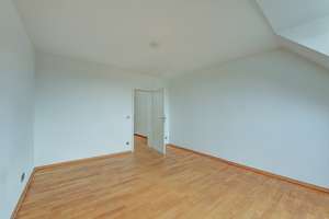 Maisonette mit Loftcharakter – außergewöhnliches Wohnen über den Dächern von Düsseldorf-Wersten – Die vollständige Adresse der Immobilie erhältst du vom Anbieter., 40591 Wersten, Düsseldorf – Vorschaubild 13