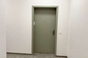 Ruhige Innenhoflage mit Terrasse: 2 Zimmer mit viel Platz zum Einrichten, Tageslichtbad, Abstellraum – Hildesheimer Straße 450, 30519 Wülfel, Hannover – Vorschaubild 13