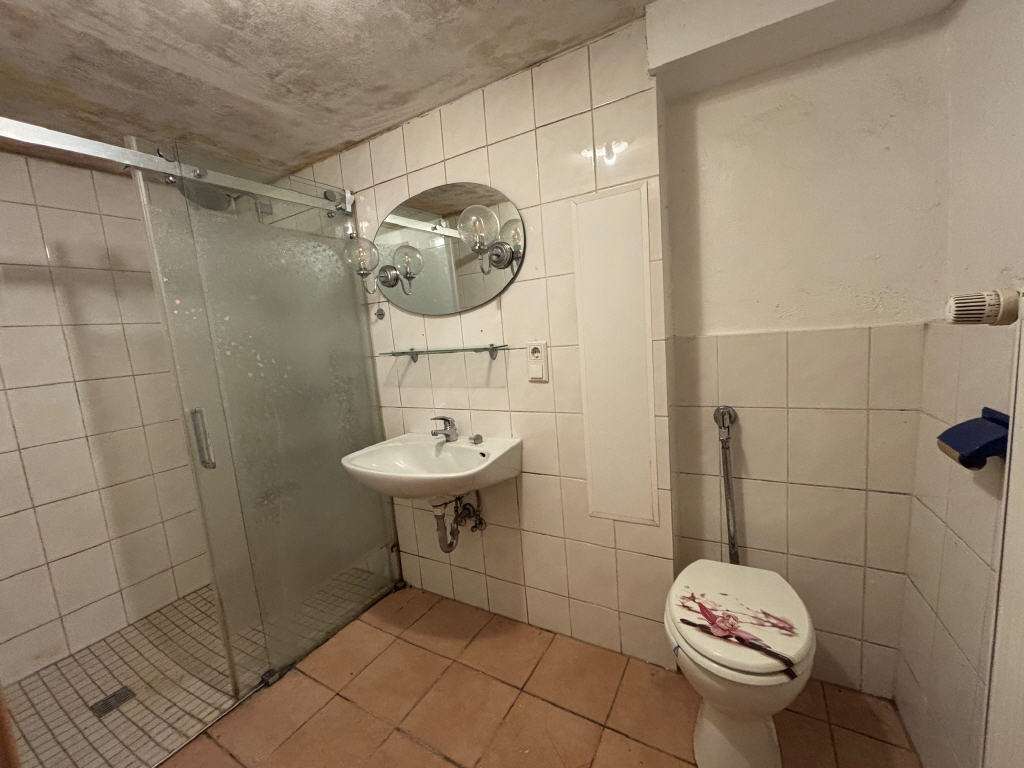 Immobilie in Kall - Sanierungsbedürftiges Bauernhaus mit Charme und Ausbaupotenzial! - Bild 2