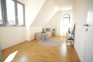 Lichtdurchflutete Maisonettwohung im Einfamilienhausstil – Die vollständige Adresse der Immobilie erhältst du vom Anbieter., 1445 Radebeul – Vorschaubild 13
