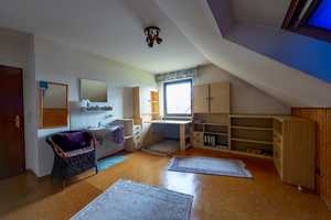 Oberursel-Eichwäldchen: Wohnen in Bestlage! Einfamilienhaus auf wunderschönem Grundstück. – Hochtaunuskreis – Vorschaubild 21