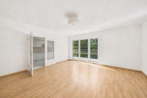 Vermietete Kapitalanlage in Tibarg-Nähe:             2,5-Zi.-Wohnung mit Süd-Balkon und Tiefgarage – Die vollständige Adresse der Immobilie erhältst du vom Anbieter., 22459 Niendorf, Hamburg – Vorschaubild 2