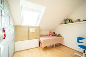 Leben am Ratzeburger See - Zeitloser Bungalow mit viel Platz und Elektroladestation in Pogeez – Die vollständige Adresse der Immobilie erhältst du vom Anbieter., 23911 Pogeez – Vorschaubild 14