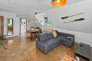 Charmante 2-Zimmer-Dachgeschosswohnung in begehrter Lage von München-Giesing – Die vollständige Adresse der Immobilie erhältst du vom Anbieter., 81539 Obergiesing, München – Vorschaubild 3