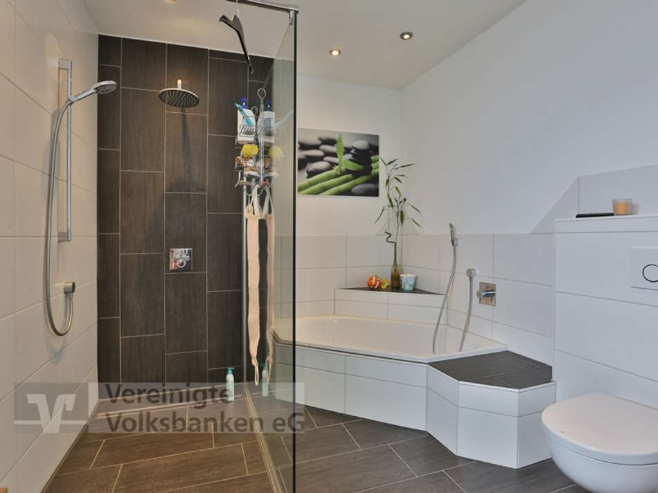 Badezimmer-OG-Haupthaus
