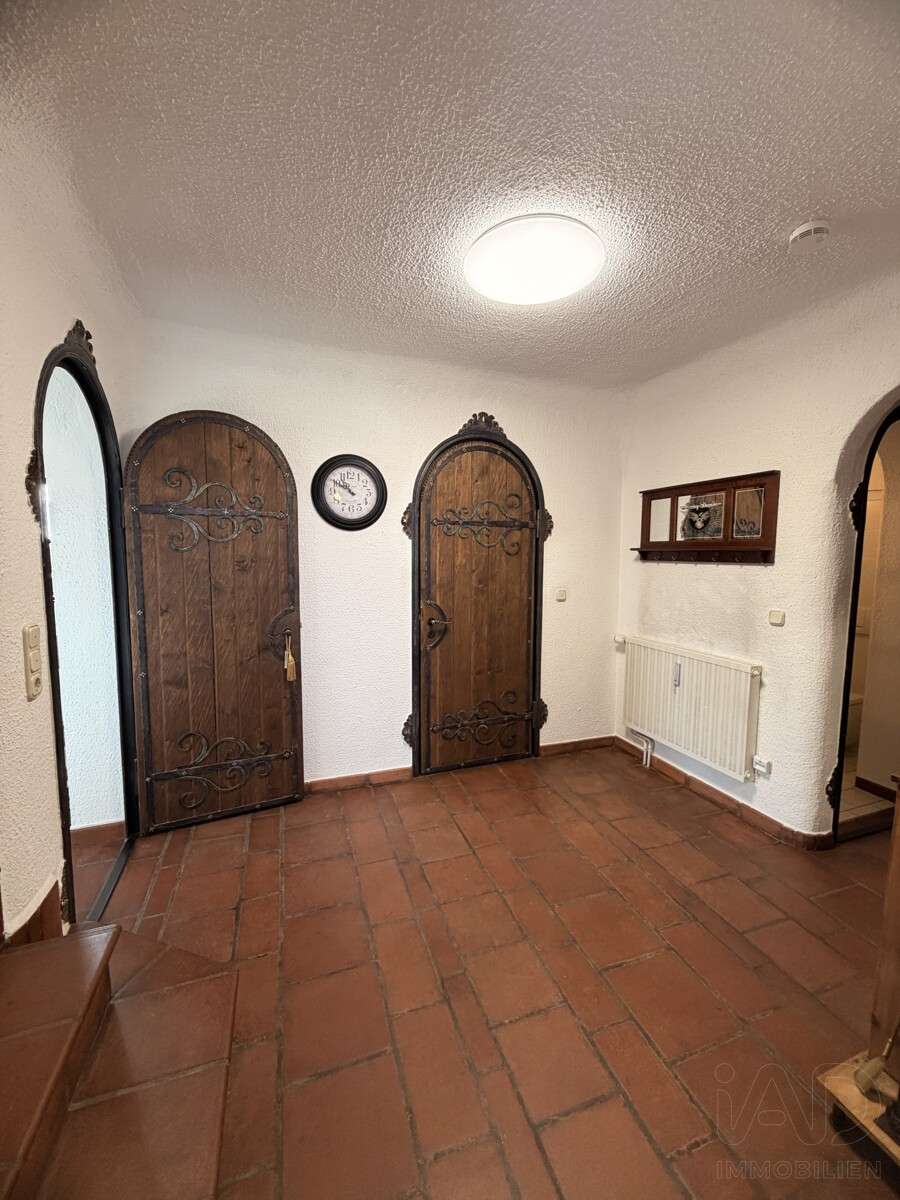 Immobilie in Kirchheim bei München - Schlossburg-Charakter trifft mediterranes Wohngefühl – außergewöhnliche Maisonette auf zwei Ebenen - Bild 5