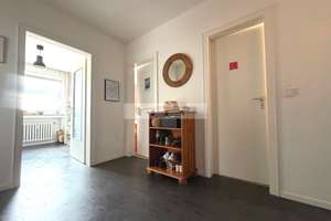Köln - Sülz: Bezugsfreie, moderne 2-Zimmer-Wohnung mit Aufzug direkt an weitläufigen Parkanlagen! – Die vollständige Adresse der Immobilie erhältst du vom Anbieter., 50937 Sülz, Köln – Vorschaubild 4