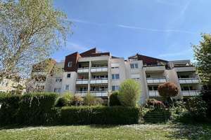 Gepflegte 2,5-Zimmer-Wohnung mit Südwestbalkon, modernisiertem Badezimmer und Garage in S-Weilimdorf – Die vollständige Adresse der Immobilie erhältst du vom Anbieter., 70499 Weilimdorf (Ortsteil), Stuttgart – Vorschaubild 2