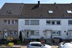 Gepflegtes Reihenhaus mit Garten und Garage – Ihr neues Zuhause in Lippstadt – Die vollständige Adresse der Immobilie erhältst du vom Anbieter., 59557 Lippstadt – Vorschaubild 2