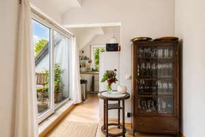 Stilvolle Dachgeschosswohnung mit Maisonette-Charakter in Lennep! – Die vollständige Adresse der Immobilie erhältst du vom Anbieter., 42897 Lennep Neustadt, Remscheid – Vorschaubild 2