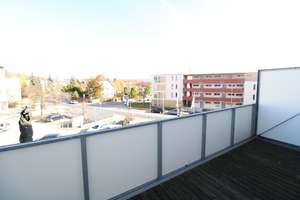 NEU!  Große 2-Zi.-Whg. * EBK gg Ablöse möglich * Keller + Balkon 