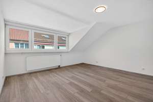 Citylage trifft Denkmalschutz!
Modernisiert, sofort bezugsfertig & nachhaltig attraktiv – Die vollständige Adresse der Immobilie erhältst du vom Anbieter., 76133 Innenstadt-West, Karlsruhe – Vorschaubild 14