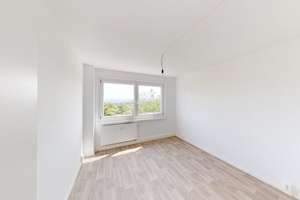 3-Raum-Wohnung mit Balkon in sanierter Wohnanlage – Albert-Köhler-Str. 57, 9122 Morgenleite, Chemnitz – Vorschaubild 2