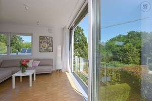 Modern möblierte Wohnung mit großer Fensterfront und Blick ins Grüne in Stuttgart Weilimdorf – Die vollständige Adresse der Immobilie erhältst du vom Anbieter., 70499 Weilimdorf (Ortsteil), Stuttgart – Vorschaubild 18