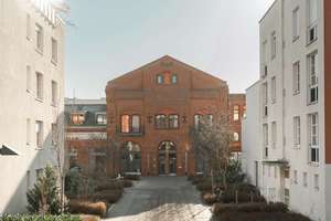 Lichtdurchflutete Maisonette-Wohnung mit 2 Sonnenterrassen im Viktoria Quartier – Methfesselstraße 38A, 10965 Kreuzberg, Berlin – Vorschaubild 3