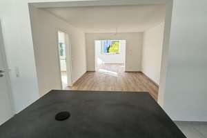 Lxuriöse 3,5-Zimmer Wohnung mit großem Balkon und Garten in S-West  - Erstbezug – Vorsteigstraße 9, 70193 Hölderlinplatz, Stuttgart – Vorschaubild 2