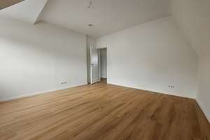 Erstbezug nach Sanierung, helle 2,5-Zimmer-DG-Wohnung in Essen-Stadtwald – Frankenstraße 252, 45134 Stadtwald, Essen – Vorschaubild 7