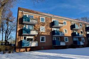Einziehen & wohlfühlen: Frisch renovierte 3-Zimmer-Wohnung mit Balkon in Gebhardshagen – Bodenbacher Ring 109, 38229 Gebhardshagen, Salzgitter – Vorschaubild 1