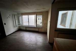 Sanierungsbedürftiges Reihenhaus mit Balkon in Adenau – Hauptstrasse 42, 53518 Adenau – Vorschaubild 6