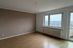 Attraktive 3-Zimmer-Wohnung mit großem Balkon und Stadtblick in ruhiger Stadtrandlage