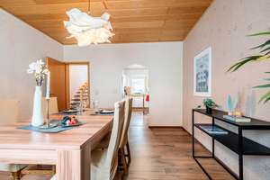 FAMILIENFREUNDLICH - Einfamilienhaus mit viel Platz, Scheune und idyllischem Hof in Ubstadt-Weiher – Die vollständige Adresse der Immobilie erhältst du vom Anbieter., 76698 Ubstadt-Weiher – Vorschaubild 4