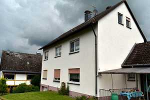Großes Zweifamilienhaus in schöner ländlicher Lage mit viel Nutzfläche und Ausbaureserve! – Hersfeld-Rotenburg (Kreis) – Vorschaubild 1