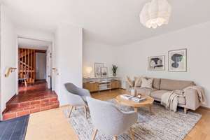Großzügiges Reihenmittelhaus mit Dachterrasse und Garten in Ottobrunn – Die vollständige Adresse der Immobilie erhältst du vom Anbieter., 85521 Ottobrunn – Vorschaubild 6