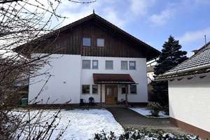 Der eigene Garten inklusive: Wohnung in Metten mit ca. 300 m² Freifläche, Garage & Stellplatz – Die vollständige Adresse der Immobilie erhältst du vom Anbieter., 94526 Metten – Vorschaubild 17