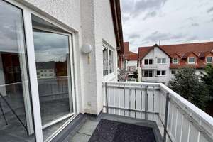 Gepflegte 3-Zimmer-Dachgeschosswohnung mit Balkon in Schwalmstadt-Treysa – Die vollständige Adresse der Immobilie erhältst du vom Anbieter., 34613 Schwalmstadt – Vorschaubild 4