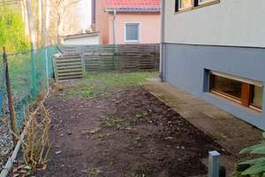 Besichtigung Sa.09.05. von 11:15 Uhr bis 11:45 Uhr
Haus mit Einzelgarage und DG-Reserve  – Die vollständige Adresse der Immobilie erhältst du vom Anbieter., 12107 Mariendorf, Berlin – Vorschaubild 24