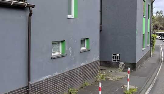 Bild von Mehrfamilienhaus mit Garage und viel Potenzial!