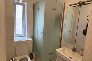 2 Zimmer: gemütliche helle Wohnung - Duschbad, EBK möglich ! – Seerobenstraße 2, 65195 Wiesbaden – Vorschaubild 2