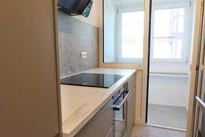 Urban Chic! Frisch renovierte 3-Zimmer-Wohnung mit Loggia und EBK im modernisierten Haus in S-Ost – Wagenburgstraße 97, 70186 Stuttgart – Vorschaubild 3