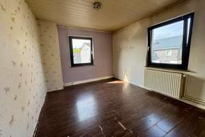 Alle unter einem Dach! Hier ist Platz für die ganze Familie – Die vollständige Adresse der Immobilie erhältst du vom Anbieter., 35080 Bad Endbach – Vorschaubild 2