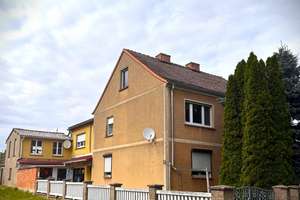 Großzügiges Einfamilienhaus mit Nebengebäuden und Garten in ruhiger Lage von Nemsdorf-Göhrendorf – Die vollständige Adresse der Immobilie erhältst du vom Anbieter., 6268 Nemsdorf-Göhrendorf – Vorschaubild 2